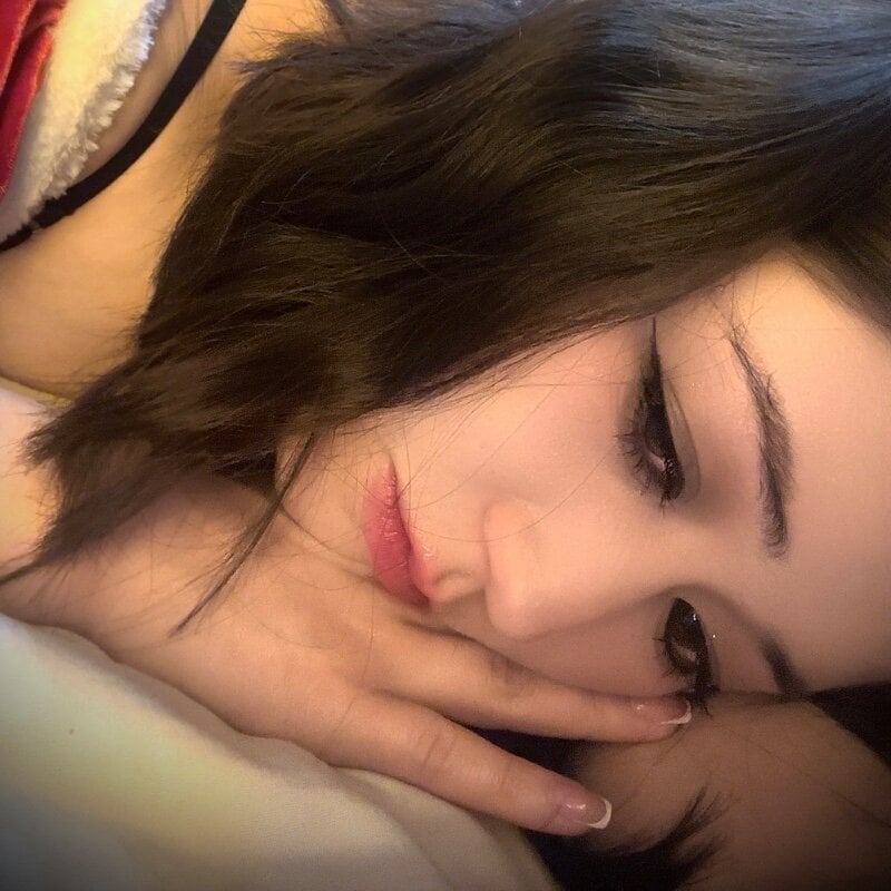 JoyFulLicss's Stripchat show and profile