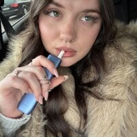 lillymalefica webcam model