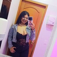 Zafiro_Evans webcam model