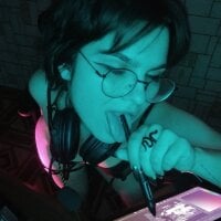 TANKGIRLLL's Offline Chat Room