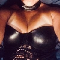 kinkycouplenxtdoor069 অফলাইন চ্যাট রুম