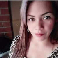 miaconnorsexy's Offline Chat Room
