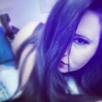MikaSnakeLive Webcam