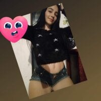 EmilyBroownn's Offline Chat Room