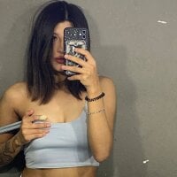 CateDavidge – Offline chatovacia miestnosť