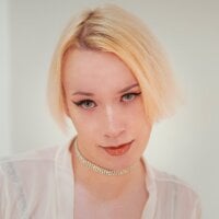 Amanda_Brow's Avatar Pic