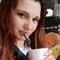 Oshine_Love webcam model