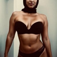 coloured-angel-lola webcam