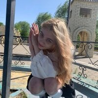 EstellaBoyd's Offline Chat Room