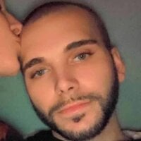 Blondebombshelbaddie Adlı Modelin Çevrimdışı Sohbet Odası