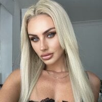 Elsa_24's Profile Pic