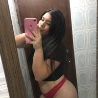 Saraa_lips webcam model
