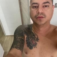 Luisito2605 webcam