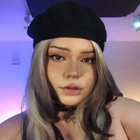 Maxxxine1 webcam