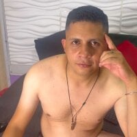 Emilianoveryhot