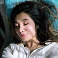 mio_nika's Avatar Pic