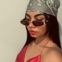 Alisia_20's Avatar Pic