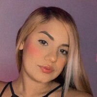 KILEY_PARKER's Offline Chat Room