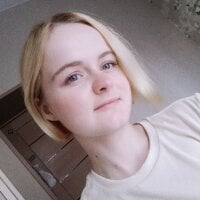 غرفة دردشة CatherineBready دون اتصال