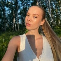 Wh1teAngelx webcam model