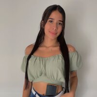 TamaraHanson offline chatszobája