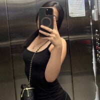 AkiraTempt webcam model