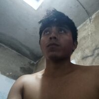 toniyabruce94 離線聊天室