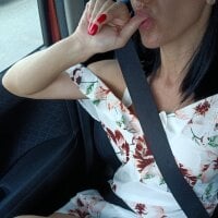 Alina-black webcam