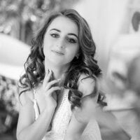 غرفة دردشة Tina_Macey دون اتصال