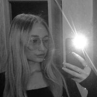 ChristyRice's Offline Chat Room