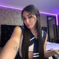 caroolinee1 webcam model