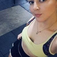 Fernanda_Martello's Offline Chat Room