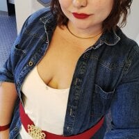 lucielovelace – Offline chatovacia miestnosť