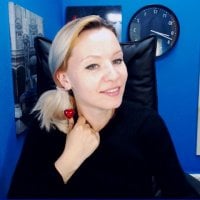 AvaNew's Offline Chat Room