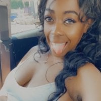 Ms_Bree's Offline Chat Room
