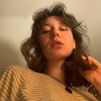 Offline chat soba modela kissing_softly