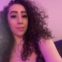 hintofhoneyy's Avatar Pic