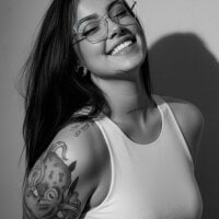 Isa_Maiden1 webcam model