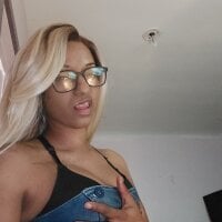 RileyxxxCummings' Offline Chat Room