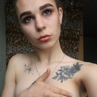 MalayaLiee's Offline Chat Room