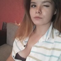 Kissa_Sex's Offline Chat Room