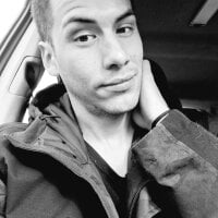 matias-hornydirtywilde Adlı Modelin Çevrimdışı Sohbet Odası