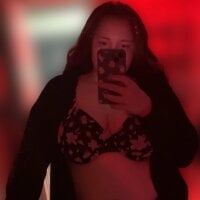 YourLittleGinger's Avatar Pic