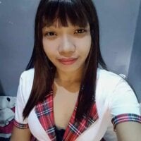 HotAsianCumx69's Offline Chat Room