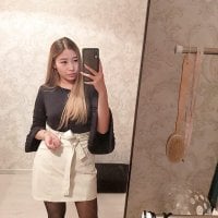 riri_asian's Offline Chat Room