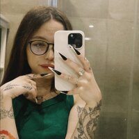 Offline chatovací místnost ElletteAdes