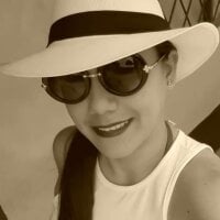 ariana_sexy_xxx's Offline Chat Room