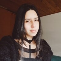 Ellie_Roux's Offline Chat Room