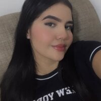 laura_lovely2 webcam model