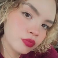 CandyRxxx's Offline Chat Room